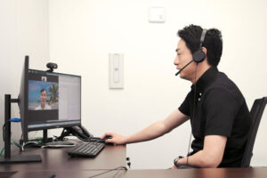 コールしている代表田中