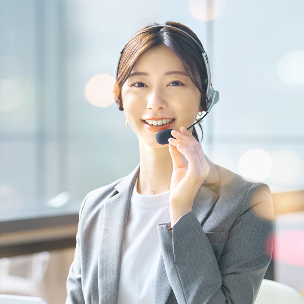 スリーグッドの営業代行が選ばれる理由を説明している女性